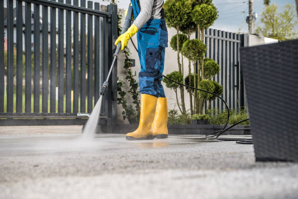 Why Choose Our Certified Pressure Washing Experts for Your Project Needs in Bowling Green, MD?